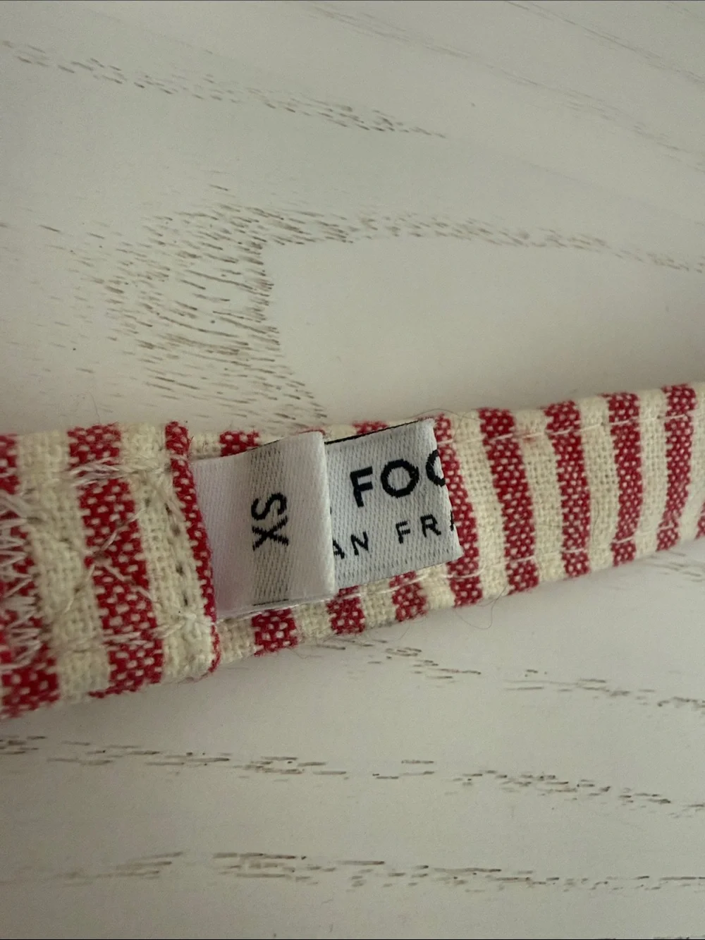 The Foggy Dog Gold Buckle Collar with Red and White Stripes XS